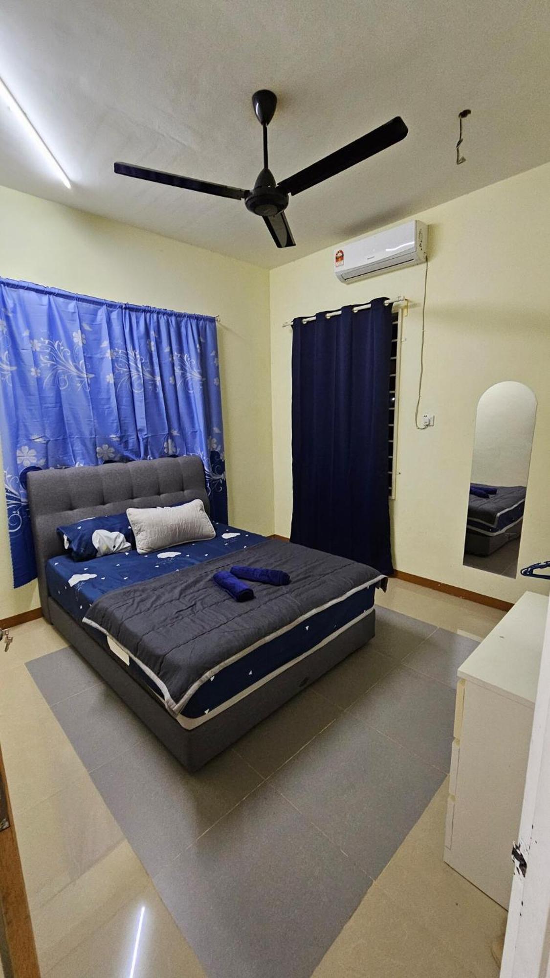 Homestay Zaramelly Kuala Terengganu Exterior photo